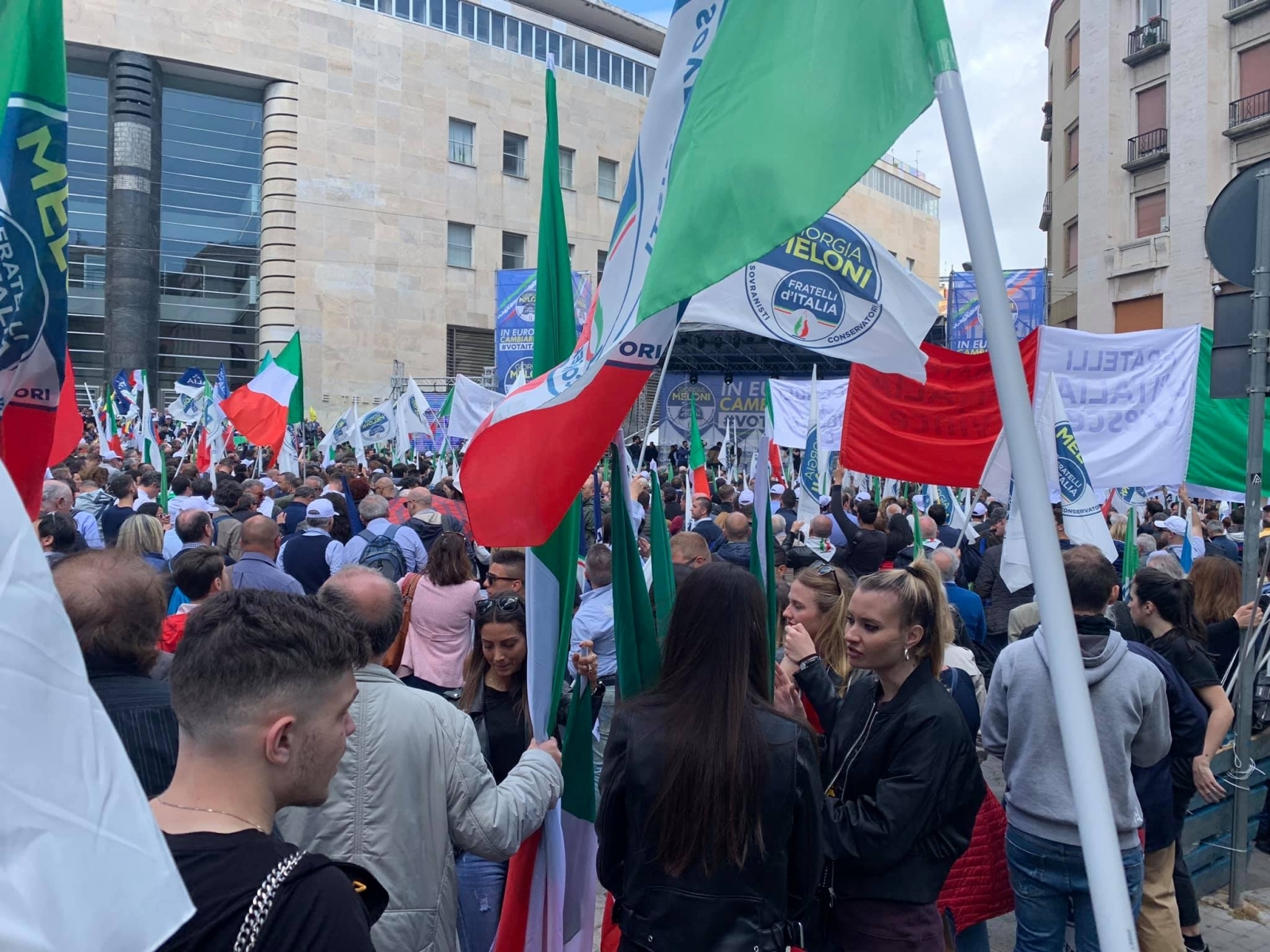 Manifestazione-FDI-Napoli-19-05-2019-04