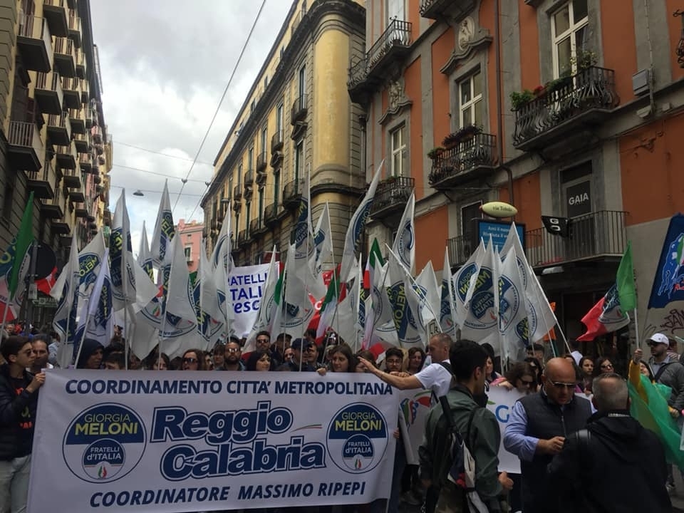 Manifestazione-FDI-Napoli-19-05-2019-11